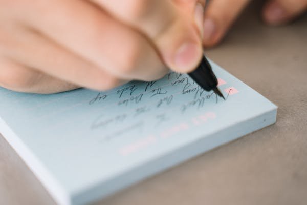 Convertir note manuscrite en texte : les meilleures astuces