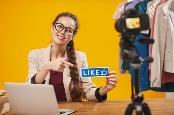 Formation réseaux sociaux : maîtrisez facebook, insta, tiktok